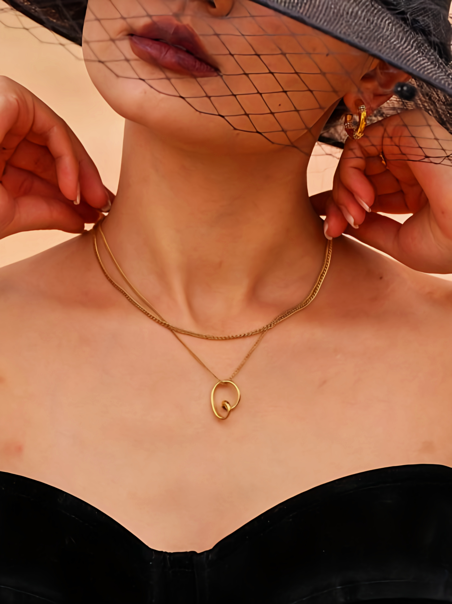 Collier doré cœur ouvert – L’amour version Baddies