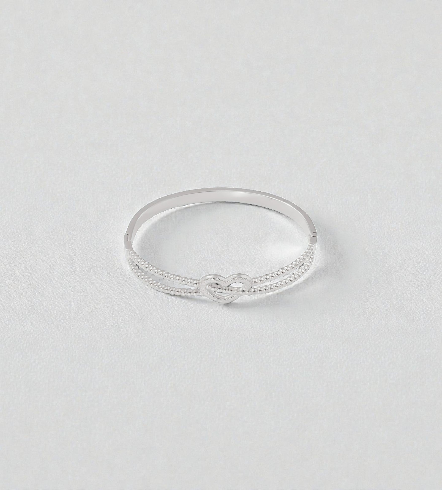 Bracelet minimaliste avec motif nœud